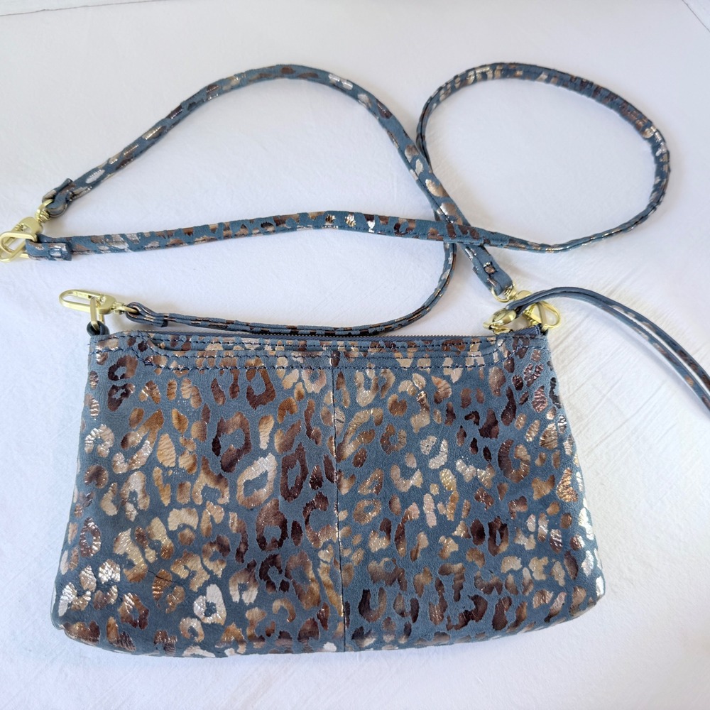 HOBO Int'l DARCY Convertible Blue Mirrored Cheetah Print Xbody Clutch Shoulder - Picture 2 of 14